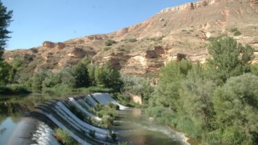 Encuentran el cadáver de una mujer flotando en el Canal del Henares