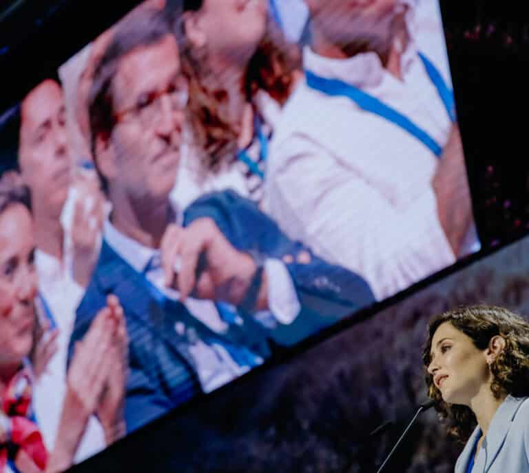 El PP envía a Ayuso a Cádiz para recuperar votantes en los feudos de Vox