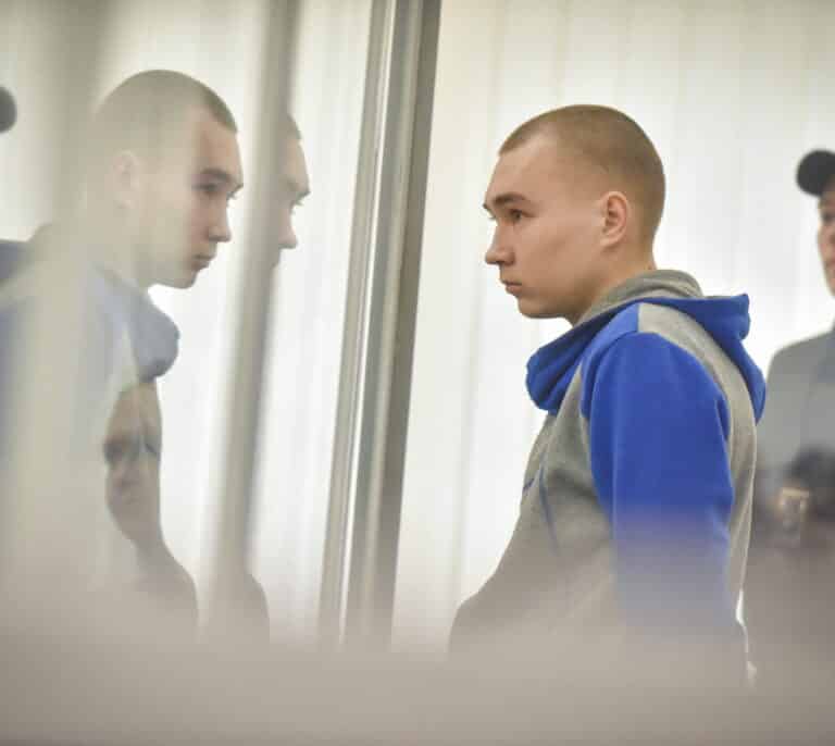 Cadena perpetua para el primer soldado ruso acusado de crímenes de guerra en Ucrania