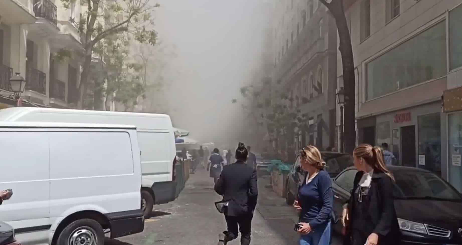 Dos desaparecidos y al menos cuatro hospitalizados tras la fuerte explosión en un edificio de Madrid