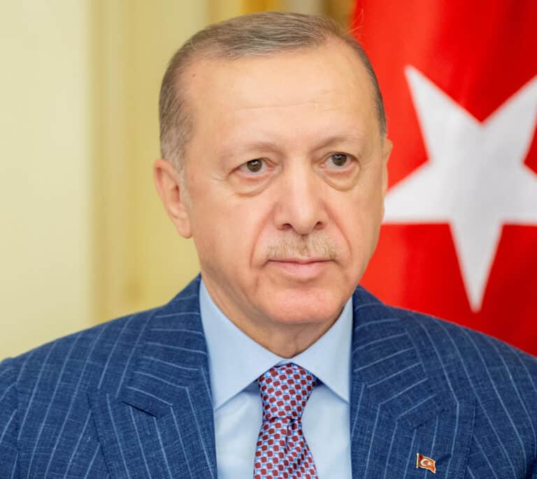 Erdogan afirma que Turquía "no está a favor" de la entrada de Finlandia y Suecia en la OTAN