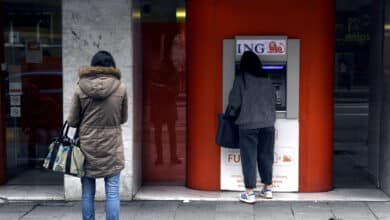 ING aumenta el importe mínimo para retirar dinero sin comisiones en los cajeros