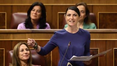 Bolaños tacha de "ultraderechita cobarde" a Olona por no dar el paso definitivo e ir a Andalucía
