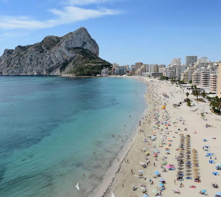 Muere un bañista ahogado en la playa principal de Calpe