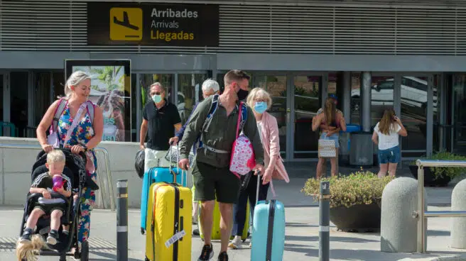 Los británicos lideran el regreso de los turistas a España