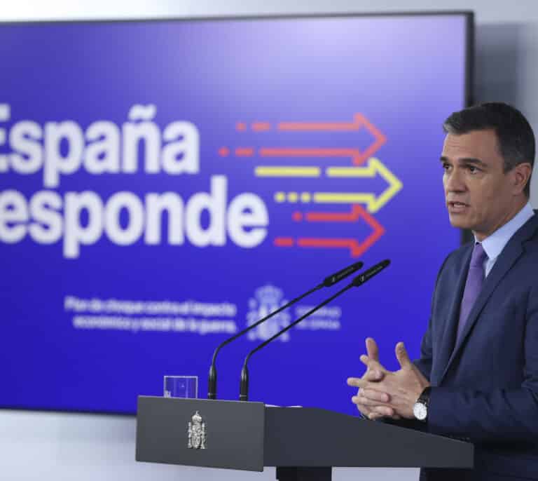 Sánchez se hace un Oltra al presentarse como "molesto" para los "poderes económicos"