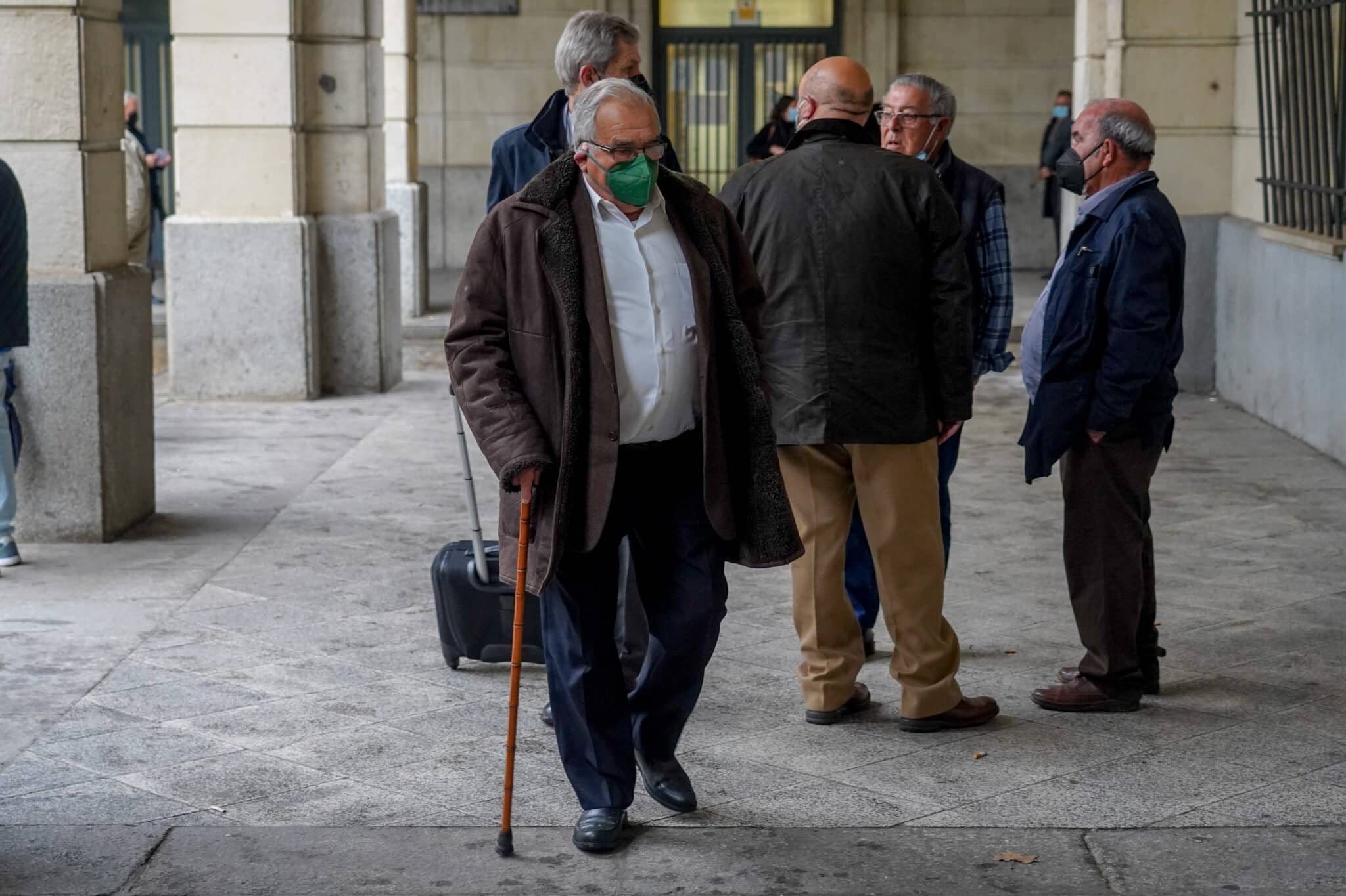 Ángel Rodríguez de la Borbolla, llegando a la Audiencia de Sevilla durante el juicio.