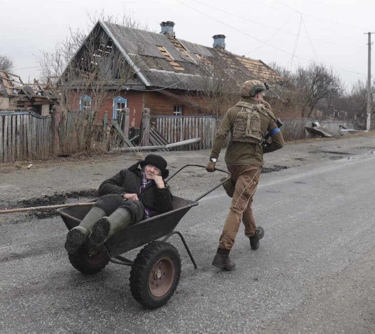 Felshtinsky: "La guerra se va a extender fuera de Ucrania"