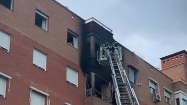 Un matrimonio muere calcinado en el incendio de su vivienda en Villaverde