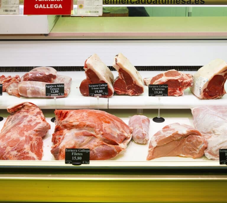 Los olvidados del IVA: la compra de carne y pescado se desploma un 14% y un 16% en un año