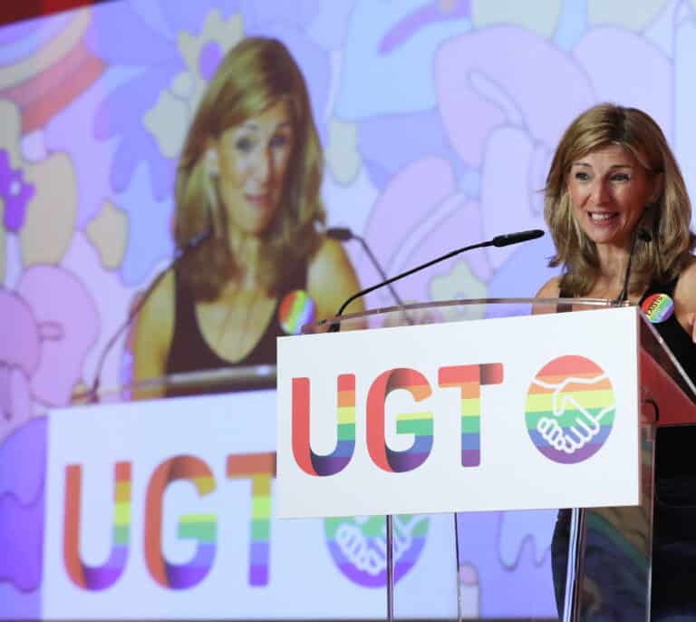 La polémica chapa de Yolanda Díaz en un acto de UGT: "Existo, luego te jodes"