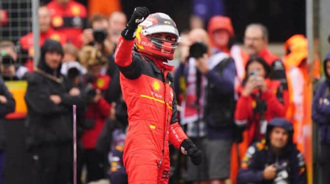 Carlos Sainz gana su primera carrera de Fórmula 1 en Silverstone