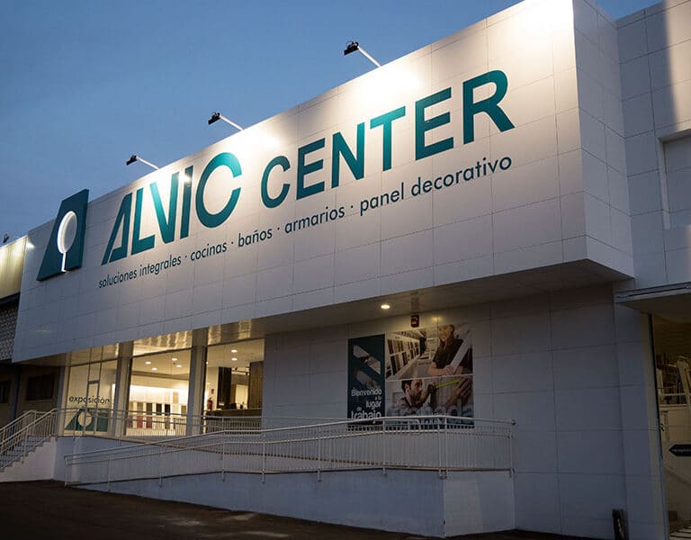 Grupo Alvic compra Stratagem, líder francés en fabricación de encimeras