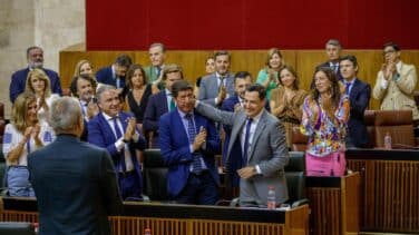 Juanma Moreno, investido presidente de Andalucía con la abstención de Vox