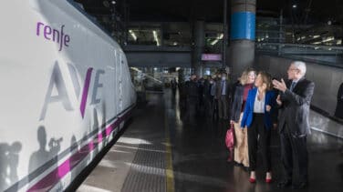 El coste de mover los trenes de Renfe se multiplica por tres en un año