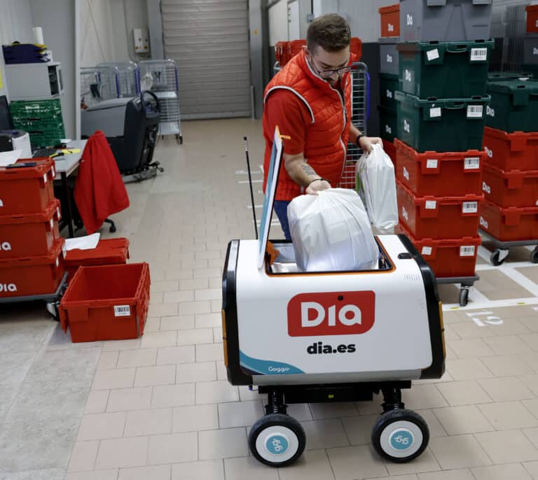 Dia empieza a repartir la compra en Alcobendas con una flota de robots autónomos