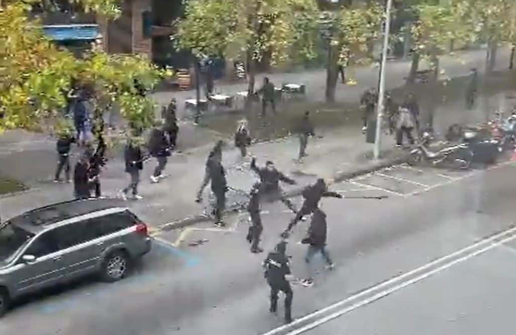 Batalla campal entre ultras de Osasuna y Valladolid en Pamplona