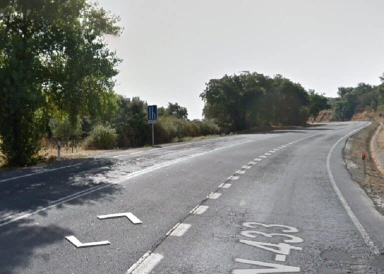 Muere un motorista tras chocar con un turismo a la altura de Cortegana (Huelva)