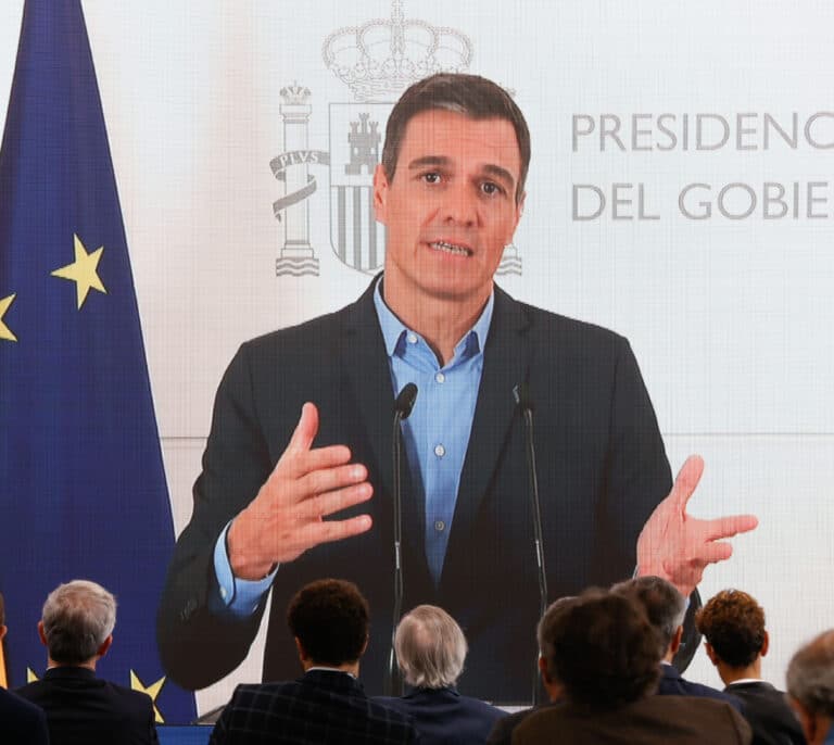 Pedro Sánchez carga contra los "brujos" de la insolidaridad fiscal