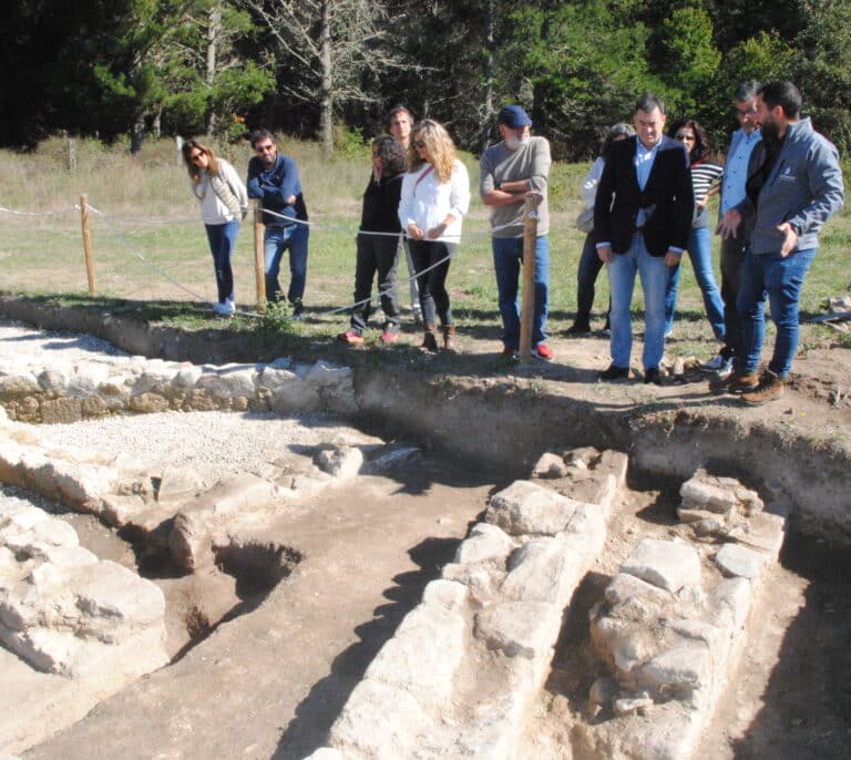 Encuentran un hórreo romano en un yacimiento de Sober (Galicia)