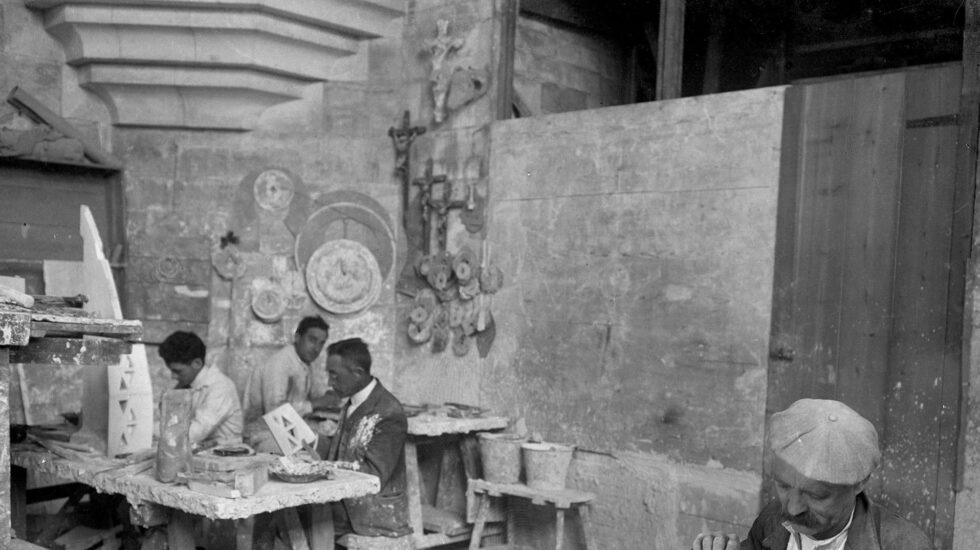 Modeling Workshop of the Holy Family, 1917.
