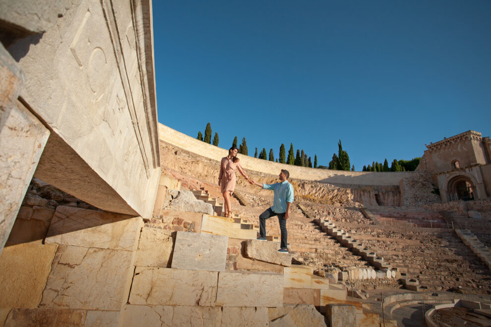 Diez planes para un otoño cálido en la Región de Murcia. El arquitecto Rafael Moneo fue el responsable del proyecto que desde 2008 integra el teatro romano y su museo en el centro de Cartagena.