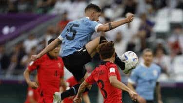 Dos palos frustran el ímpetu de Fede Valverde en el debut de Uruguay