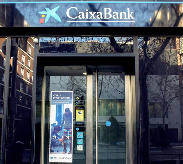 El personal de la red comercial de CaixaBank se autoevaluará para medir su rendimiento