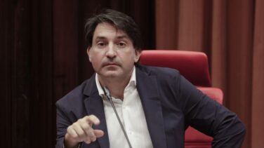 El Parlament impone una multa de 600 euros a Dalmases por abroncar a una periodista