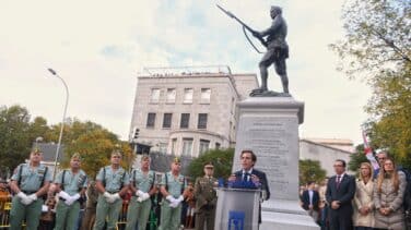 Almeida inaugura el monumento a la Legión y reivindica a Millán Astray