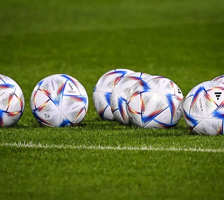 Así es el balón del Mundial Qatar 2022, el primero con chip para el fuera de juego
