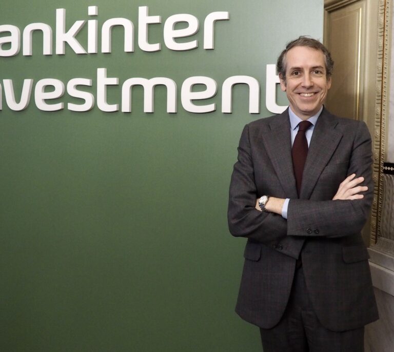 Bankinter lanza un fondo alternativo en 2023 para inversiones desde 10.000 euros