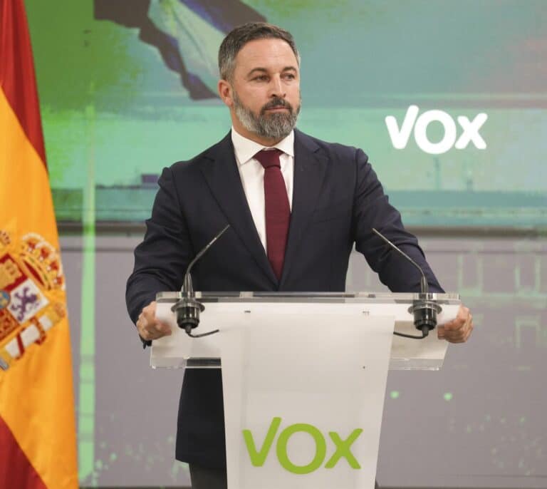 Abascal alienta al PP a presentar una moción de censura: "Si hay alternativa, que cuenten con Vox"