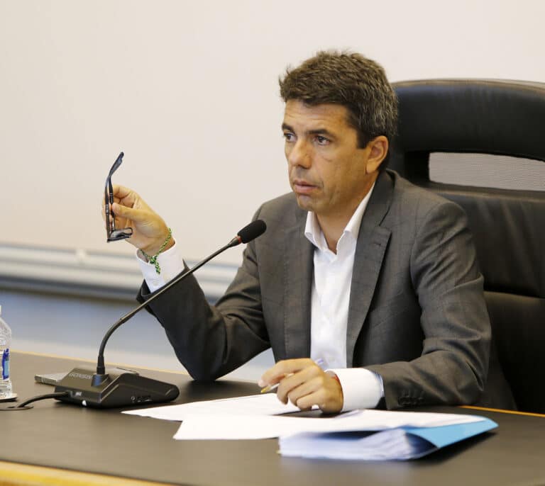 El PP pedirá una comisión de investigación y se pregunta "quién es el jefe" de la trama Azud