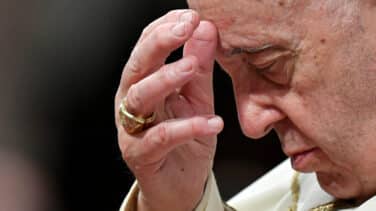 Francisco elogia a Benedicto XVI: "Sólo Dios conoce el valor y la fuerza de su intercesión y de sus sacrificios"