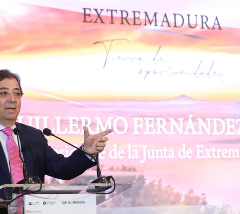 El PSOE perdería la mayoría absoluta en Extremadura, según una encuesta de 'El Mundo'