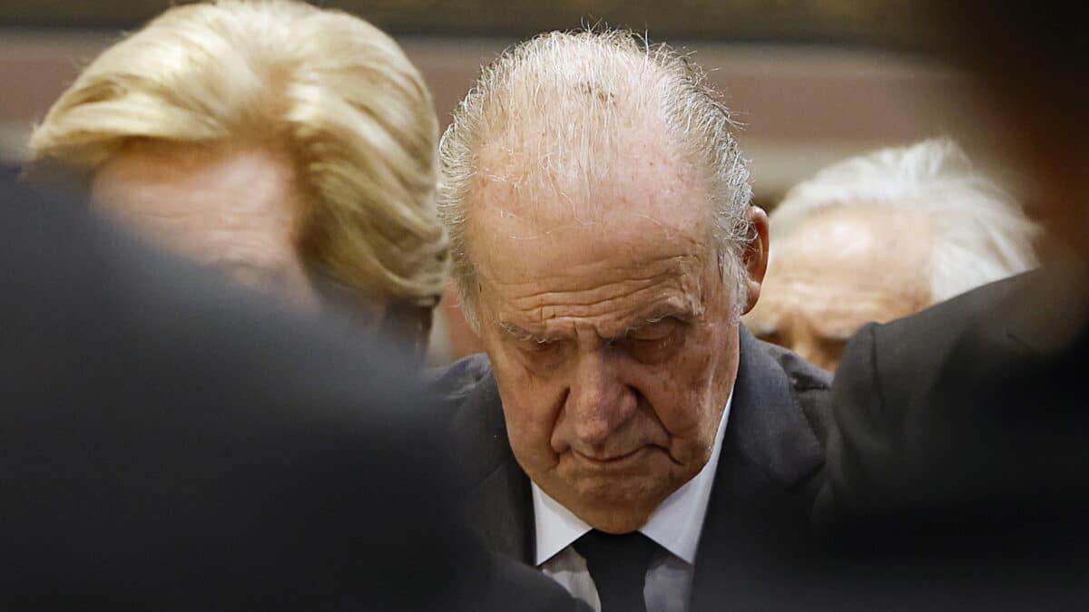 El rey emérito don Juan Carlos, en el funeral de Constantino de Grecia.