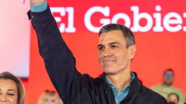 El CIS mantiene al PSOE a casi dos puntos de ventaja del PP en su primera encuesta del año