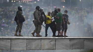 El Supremo brasileño ordena desmantelar el campamento de bolsonaristas tras el fracaso del golpe