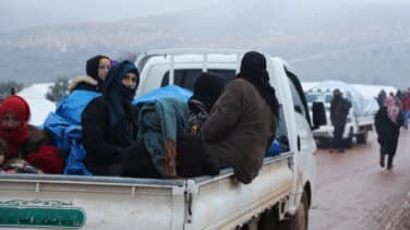 Llegan a España las mujeres de yihadistas y sus hijos desde los campos de refugiados en Siria