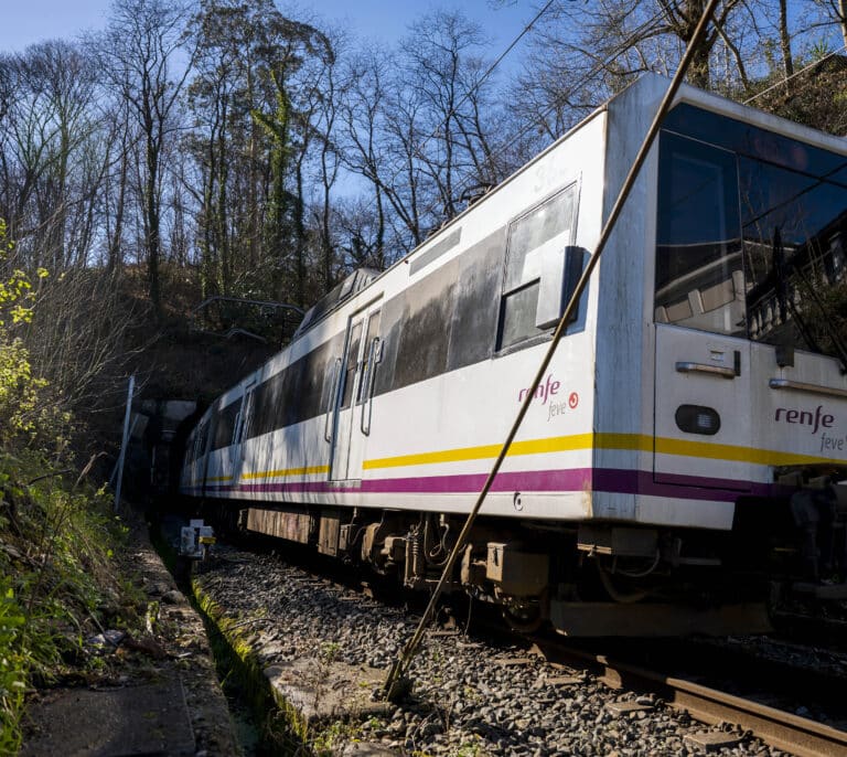 Renfe revisará el precio del contrato con CAF para los trenes de Asturias y Cantabria