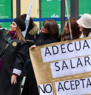 Los letrados de la Administración de Justicia ponen fin a la huelga [...]