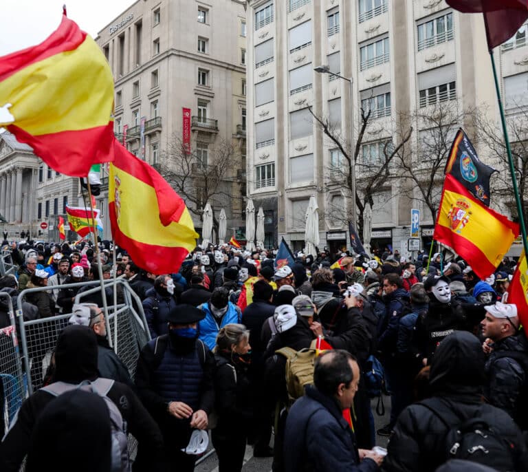 Los policías y guardias civiles calientan las calles antes de las elecciones del 28-M