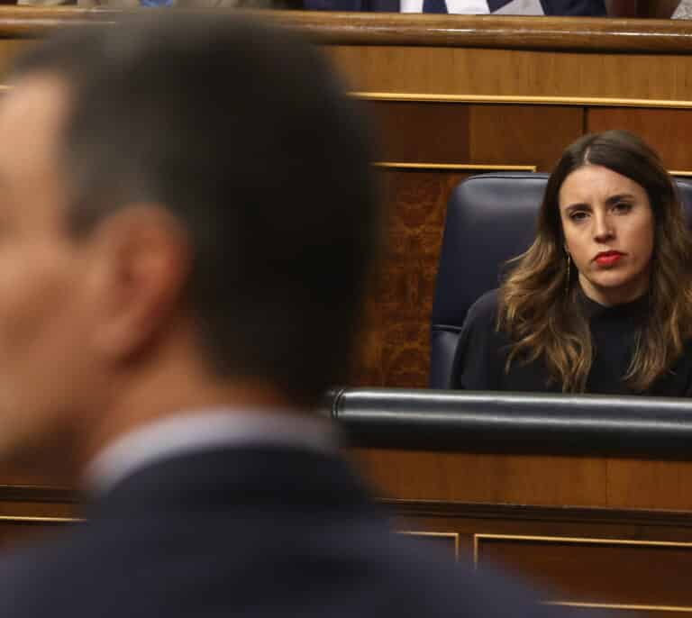 El PSOE admite el desgaste del Gobierno por el 'sí es sí': "Solo gana la derecha"