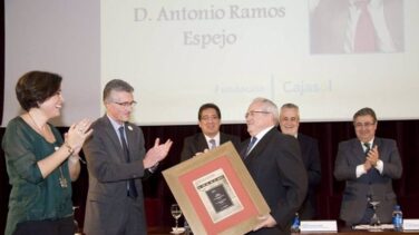 Fallece el veterano periodista andaluz Antonio Ramos Espejo