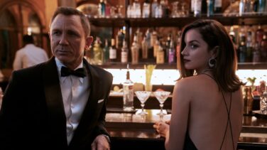 Reescriben las novelas de James Bond para eliminar términos racistas