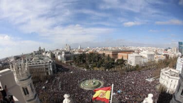 Miles de personas se manifiestan en Madrid para "defender" la sanidad pública