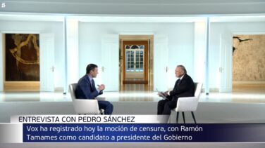 La entrevista a Pedro Sánchez hunde un 27% la audiencia del informativo de Piqueras en Telecinco