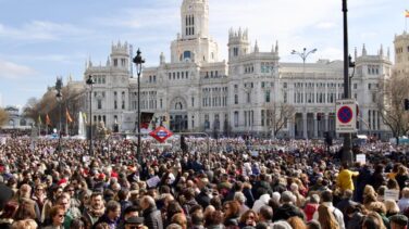 Madrid y los médicos en huelga llegan a un "preacuerdo" tras 14 reuniones