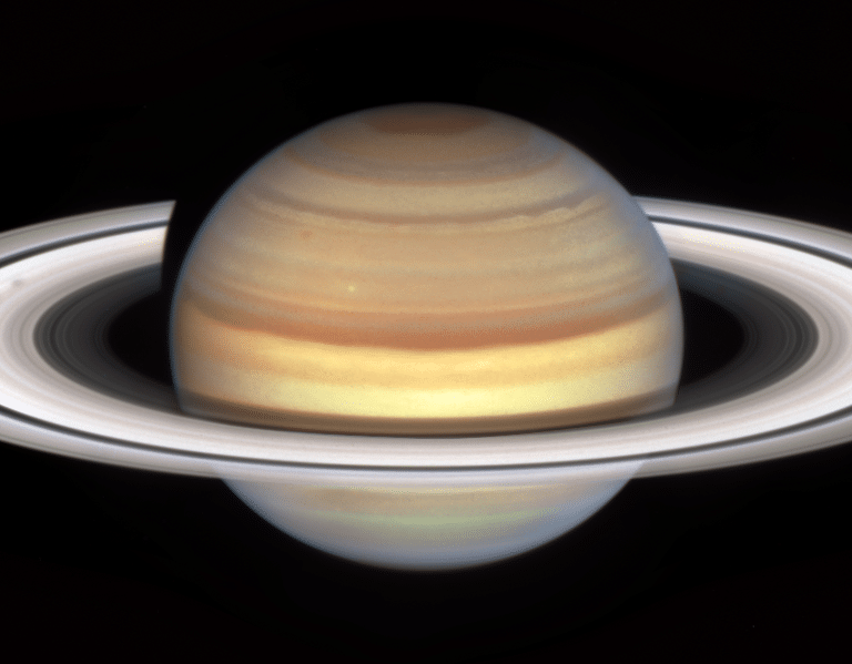 La NASA detecta la presencia de misteriosos "radios" en los anillos de Saturno